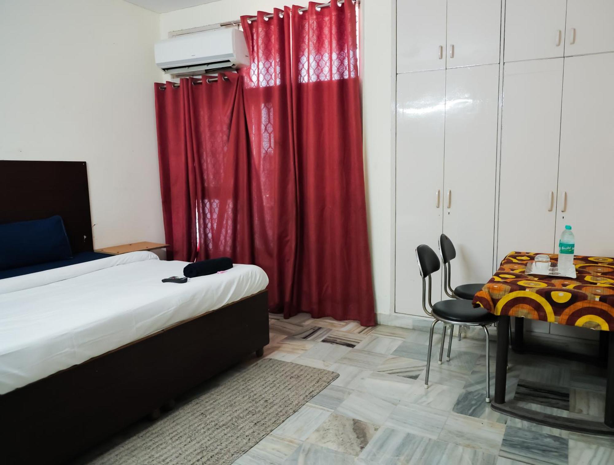 Hotel Green Villa - Near Anand Vihar Station New Delhi Buitenkant foto