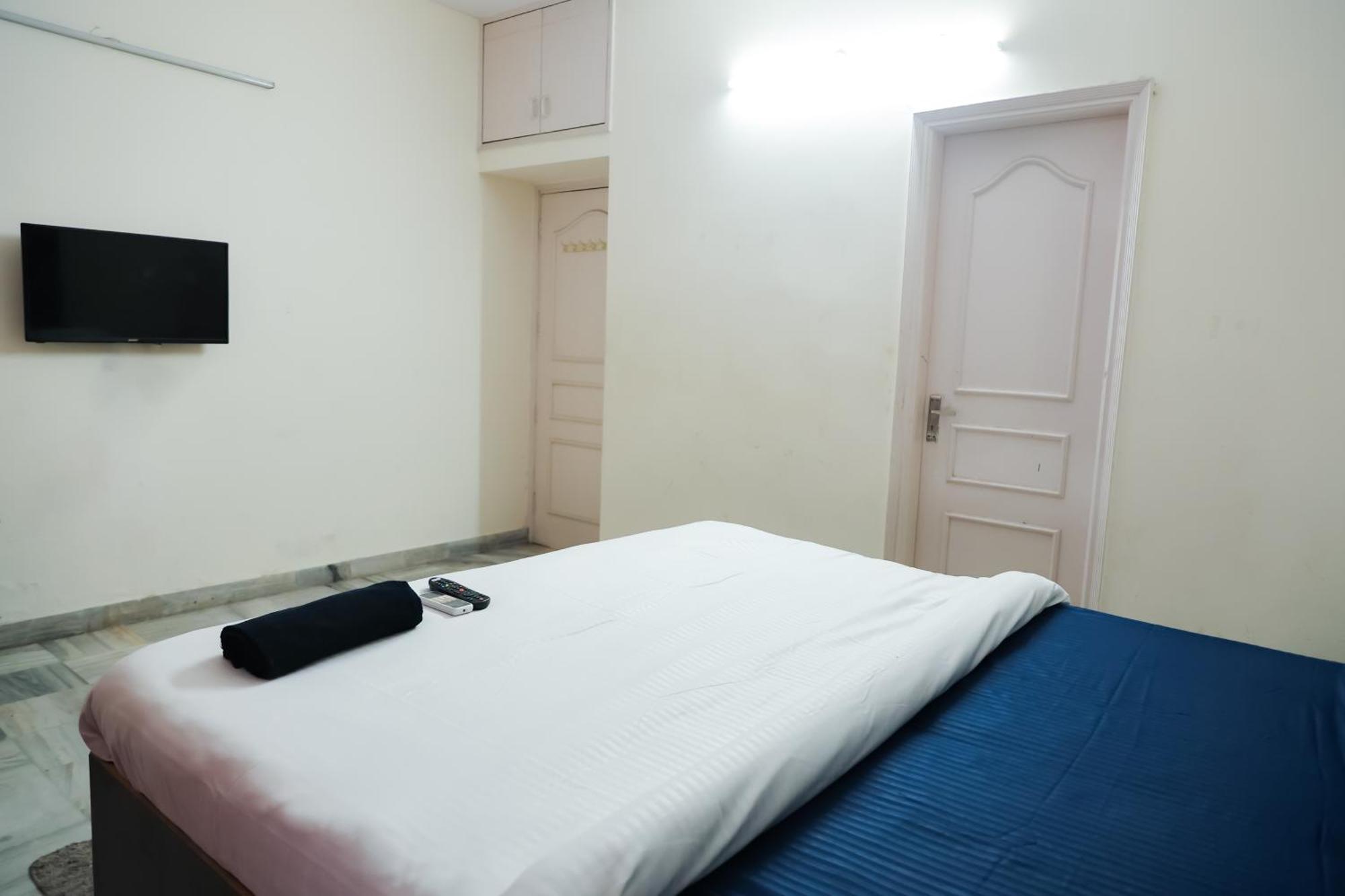 Hotel Green Villa - Near Anand Vihar Station New Delhi Buitenkant foto